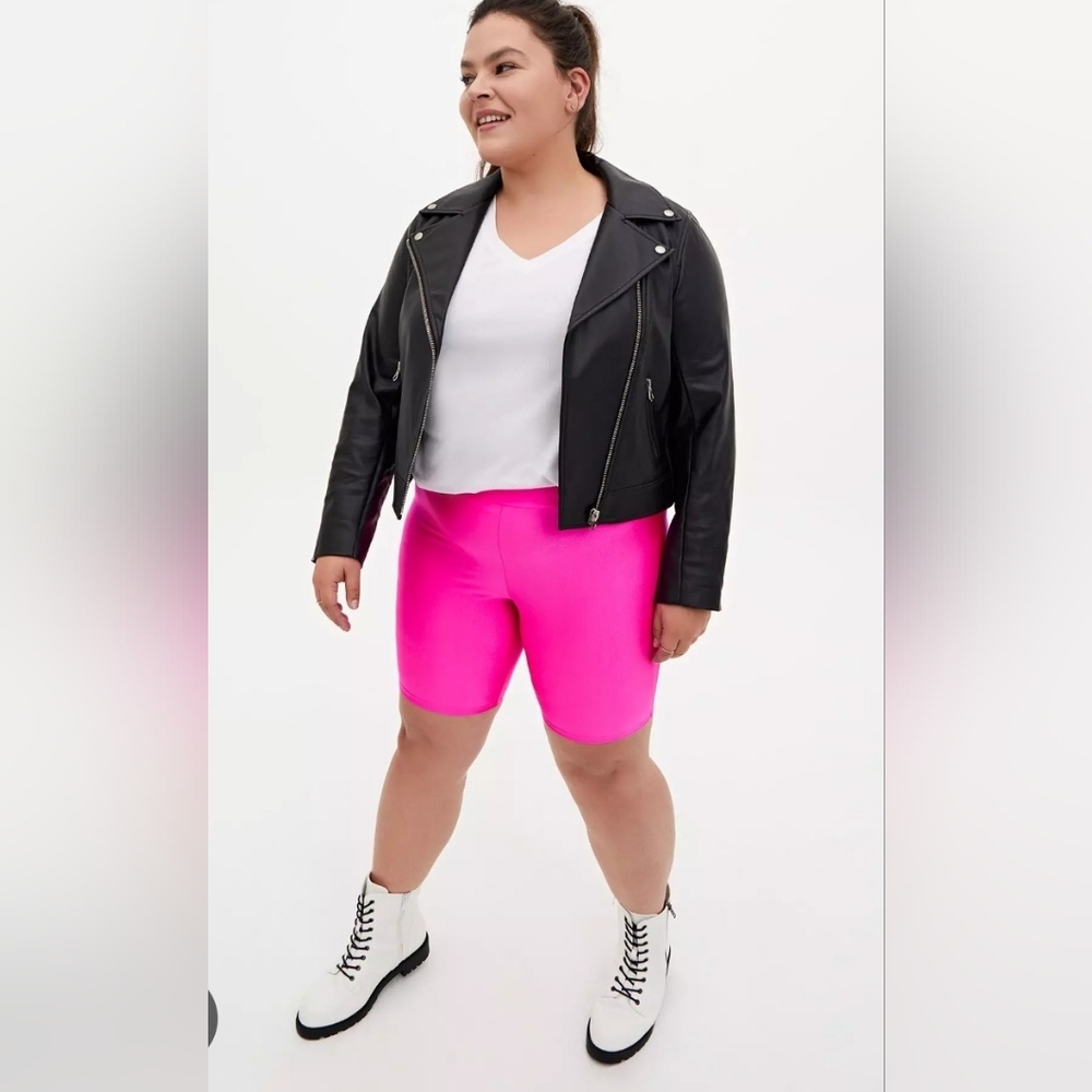 New Torrid 2 Bright Neon Pink Glo Plus Size Spandex Bike Shorts 80's Barbie 2X